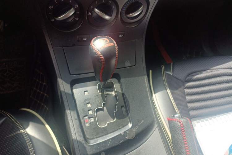Used Mazda 3 2012 Hatchback 1.6L Automatic Elite Model Gear Lever