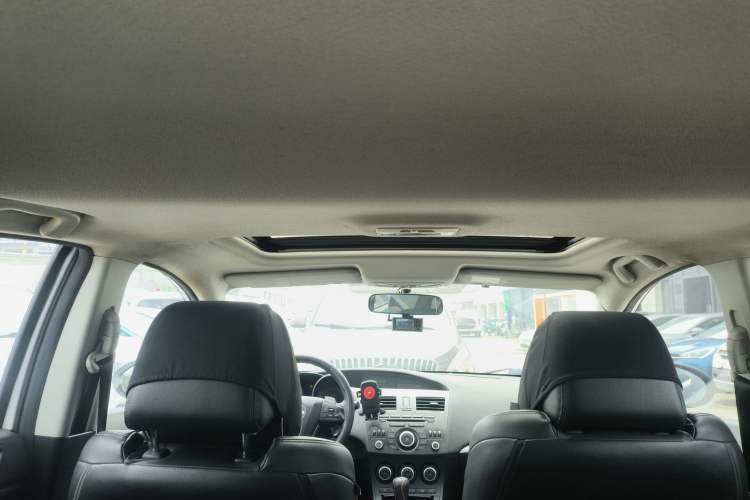Used Mazda 3 2012 Hatchback 2.0L Automatic Luxury Model Headliner