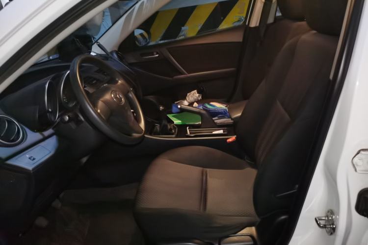 Used Mazda 3 2012 Hatchback 1.6L Manual Comfort Model Left Front Seat