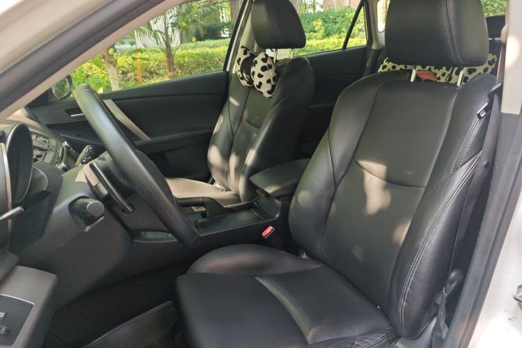 Used Mazda 3 2012 Hatchback 2.0L Automatic Luxury Model Left Front Seat