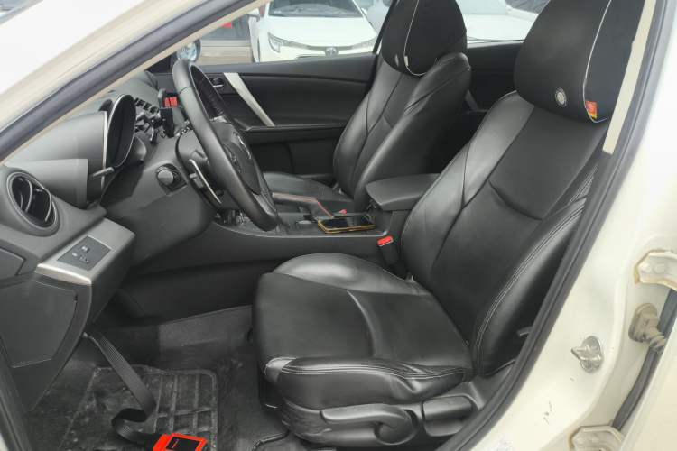 Used Mazda 3 2012 Hatchback 2.0L Automatic Luxury Model Left Front Seat