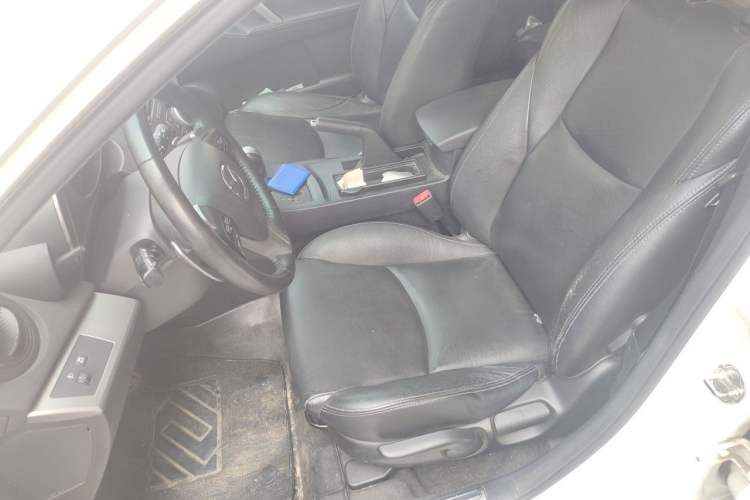 Used Mazda 3 2012 Hatchback 2.0L Automatic Luxury Model Left Front Seat
