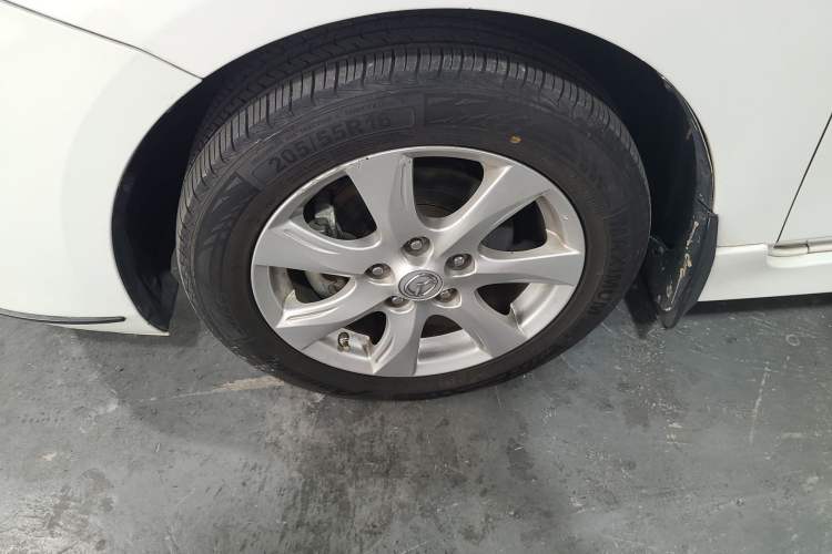 Used Mazda 3 2012 Hatchback 2.0L Automatic Luxury Model Left Front Wheel Hub