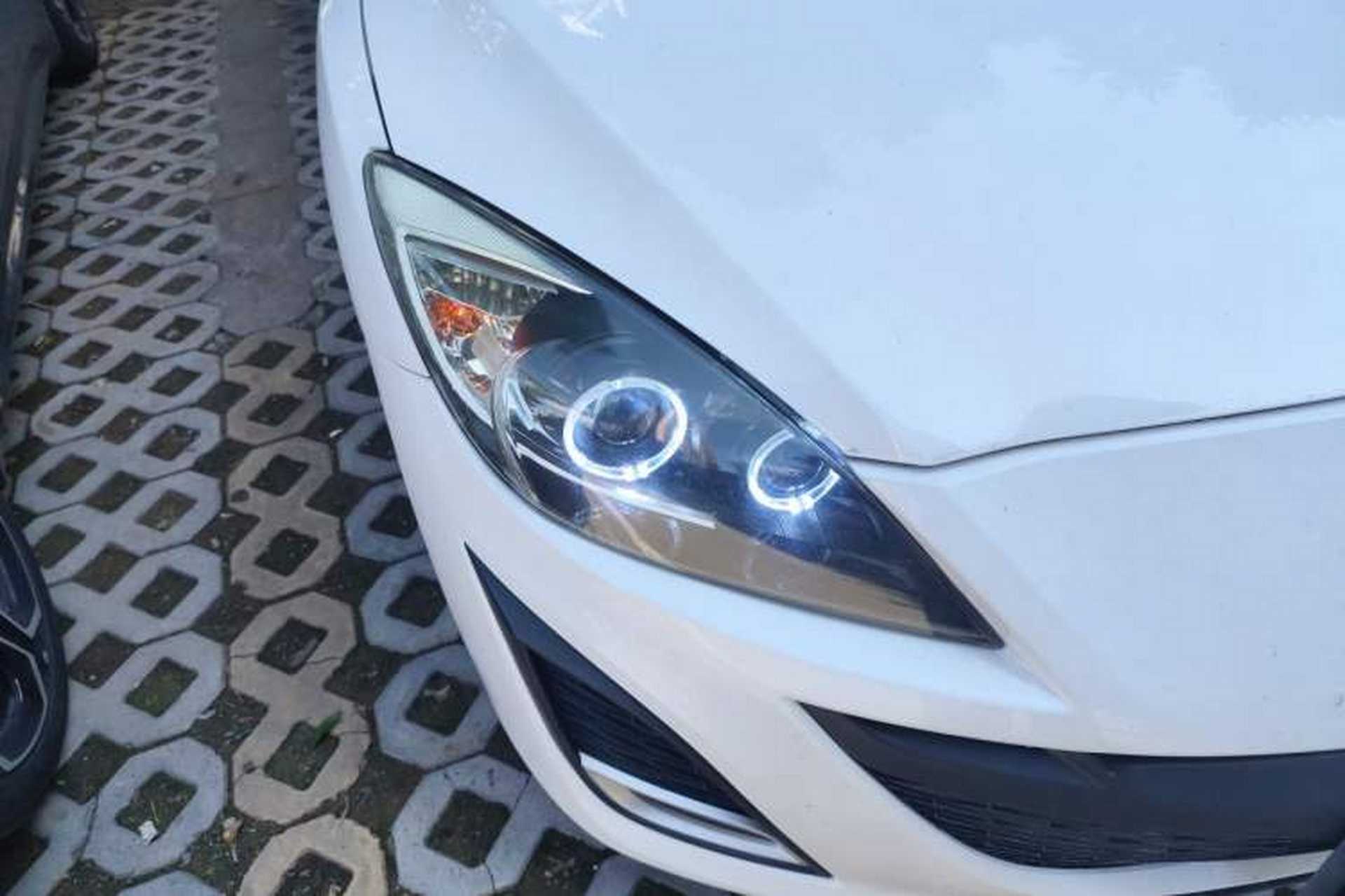 Used Mazda 3 2012 Hatchback 2.0L Automatic Luxury Model Right Front Headlight