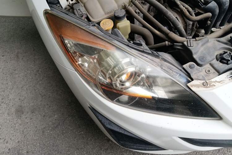 Used Mazda 3 2012 Hatchback 1.6L Manual Comfort Model Right Front Headlight