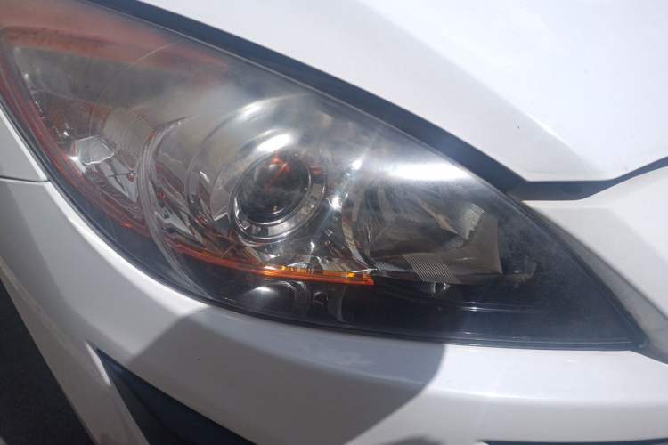 Used Mazda 3 2012 Hatchback 1.6L Automatic Elite Model Right Front Headlight