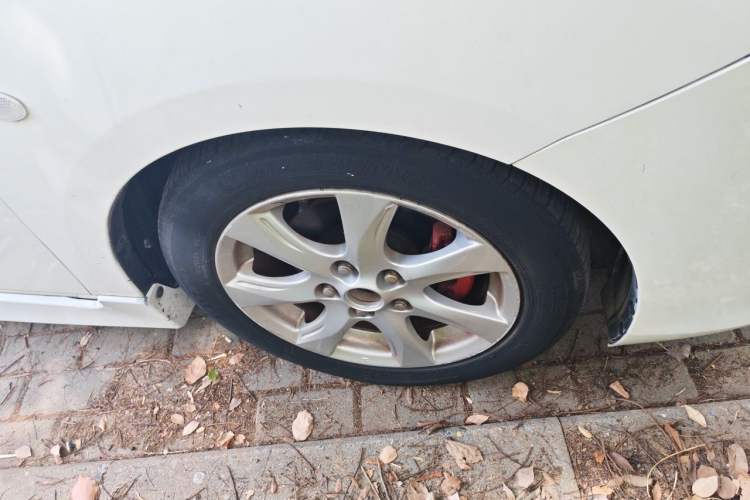 Used Mazda 3 2012 Hatchback 1.6L Manual Comfort Model Right Front Wheel Hub