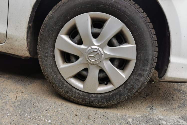 Used Mazda 3 2012 1.6L Automatic Classic Special Offer Right Front Wheel Hub