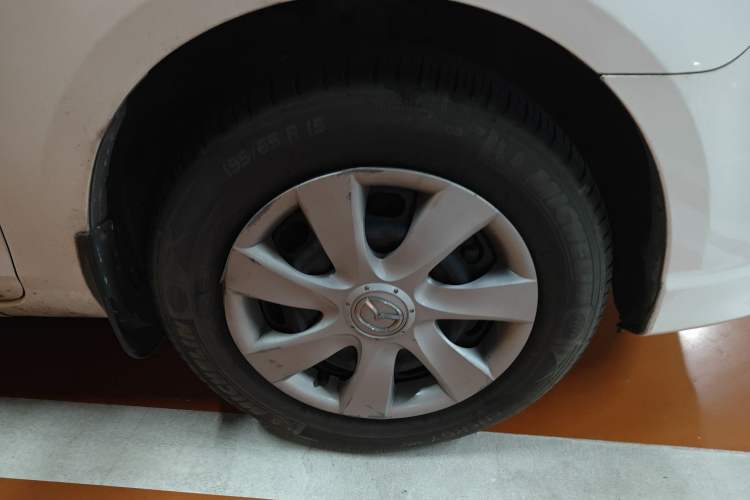 Used Mazda 3 2012 1.6L Automatic Classic Special Offer Right Front Wheel Hub