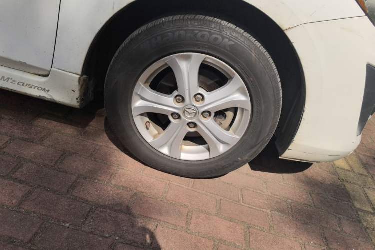 Used Mazda 3 2012 Hatchback 1.6L Manual Comfort Model Right Front Wheel Hub