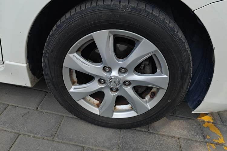 Used Mazda 3 2012 Hatchback 2.0L Automatic Luxury Model Right Front Wheel Hub
