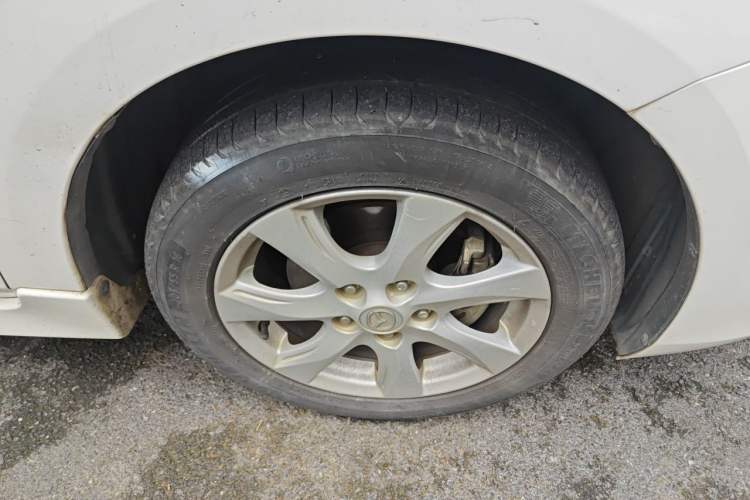 Used Mazda 3 2012 Hatchback 2.0L Automatic Luxury Model Right Front Wheel Hub