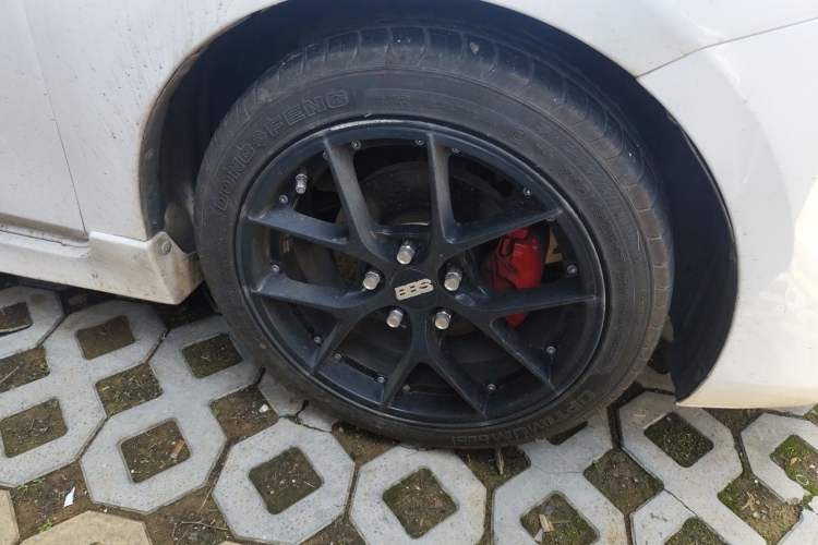 Used Mazda 3 2012 Hatchback 2.0L Automatic Luxury Model Right Front Wheel Hub