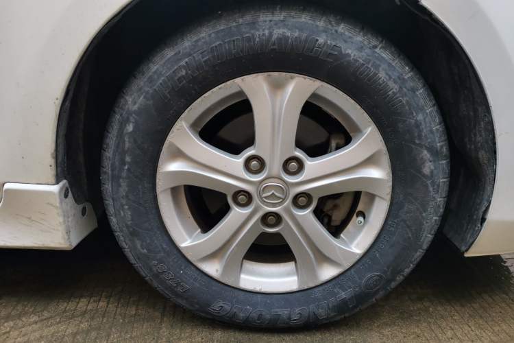 Used Mazda 3 2012 Hatchback 1.6L Automatic Elite Model Right Front Wheel Hub