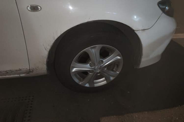 Used Mazda 3 2012 1.6L Manual Classic Standard Edition Right Front Wheel Hub