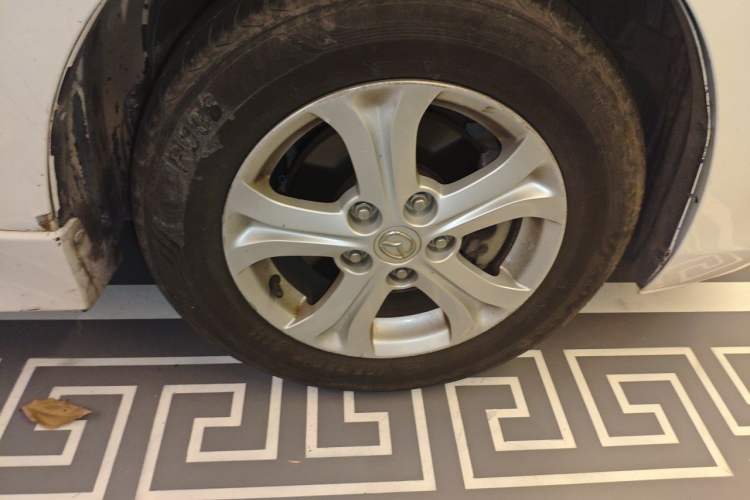 Used Mazda 3 2012 Hatchback 1.6L Automatic Elite Model Right Front Wheel Hub