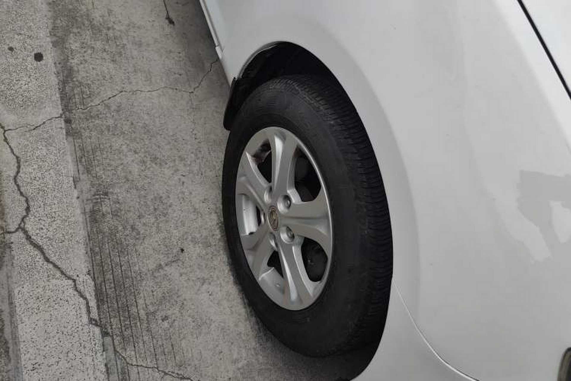 Used Mazda 3 2012 1.6L Automatic Classic Standard Edition Right Front Wheel Hub