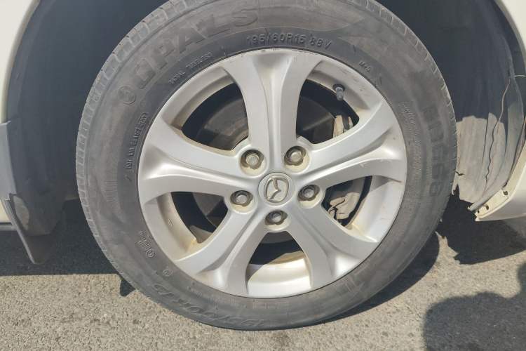 Used Mazda 3 2012 Hatchback 1.6L Manual Comfort Model Right Front Wheel Hub