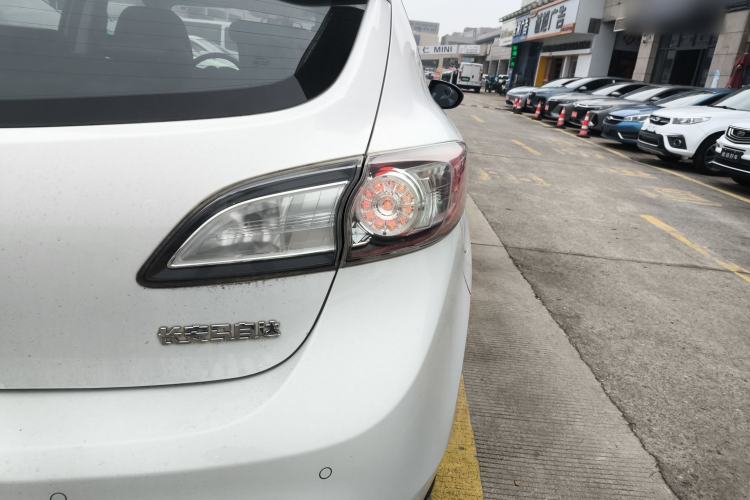 Used Mazda 3 2012 Hatchback 2.0L Automatic Luxury Model Right Rear Taillight