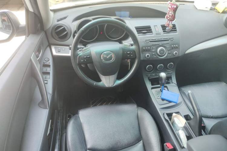 Used Mazda 3 2012 Hatchback 2.0L Automatic Luxury Model Steering Wheel