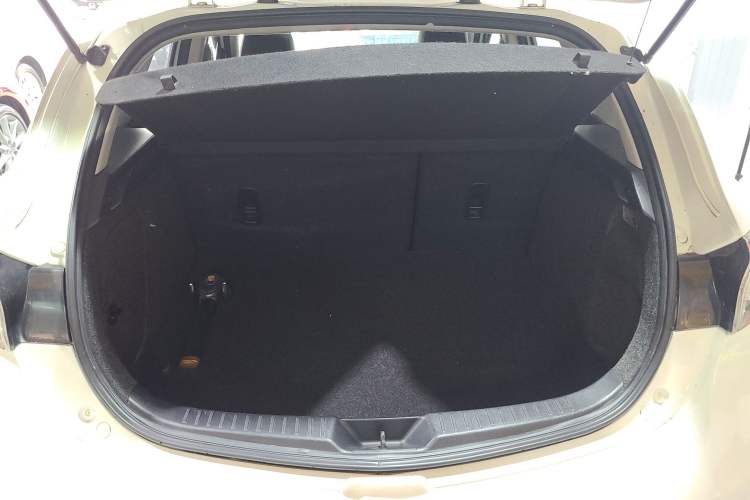 Used Mazda 3 2012 Hatchback 2.0L Automatic Luxury Model Trunk