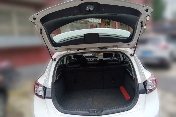 Used Mazda 3 2012 Hatchback 2.0L Automatic Luxury Model Trunk