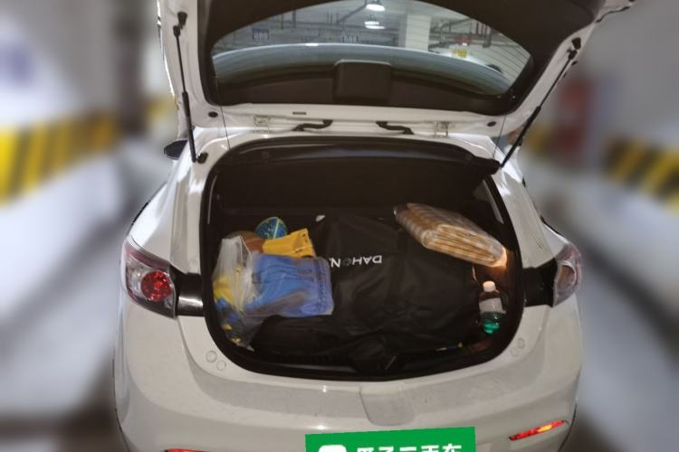 Used Mazda 3 2012 Hatchback 1.6L Manual Comfort Model Trunk