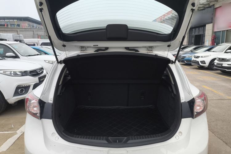 Used Mazda 3 2012 Hatchback 2.0L Automatic Luxury Model Trunk