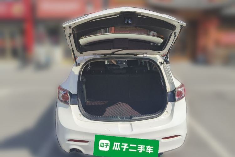 Used Mazda 3 2012 Hatchback 1.6L Manual Comfort Model Trunk