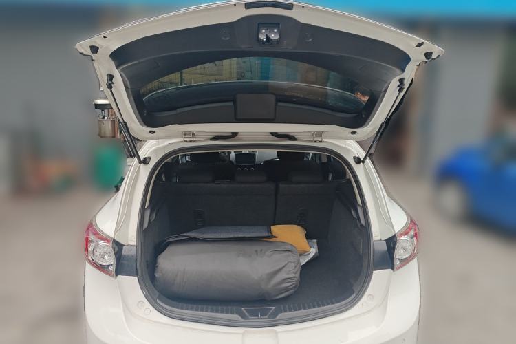 Used Mazda 3 2012 Hatchback 2.0L Automatic Luxury Model Trunk