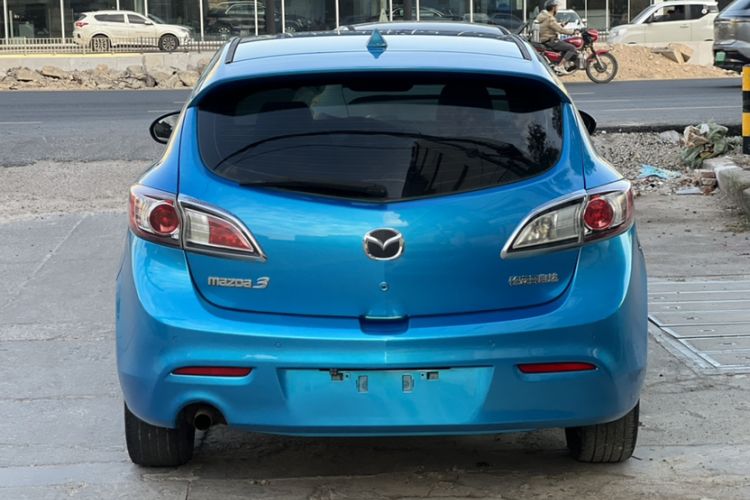 Used Mazda 3 2013 Hatchback 1.6L Automatic Elite Model Exterior 5
