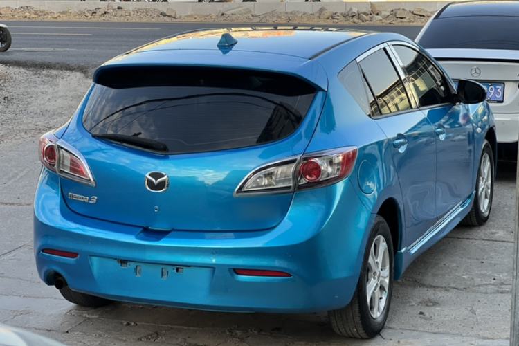 Used Mazda 3 2013 Hatchback 1.6L Automatic Elite Model Exterior 6