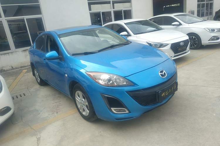 Used Mazda 3 2013 Sedan 1.6L Manual Elite Model Front Right 45 Deg