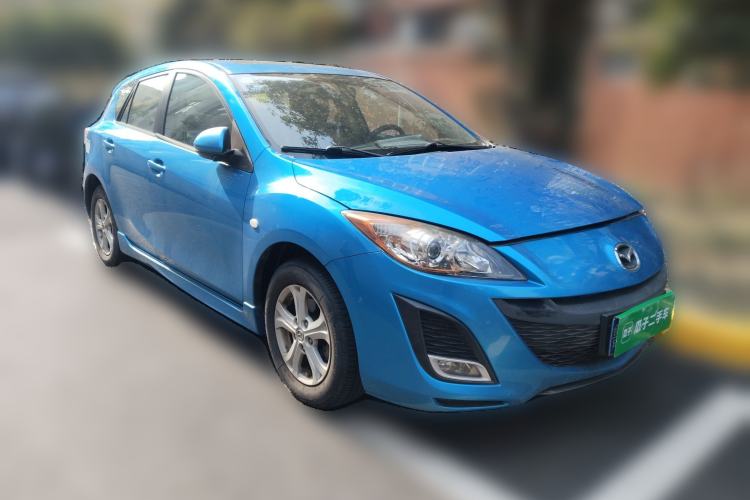Used Mazda 3 2013 Hatchback 1.6L Automatic Elite Model Front Right 45 Deg