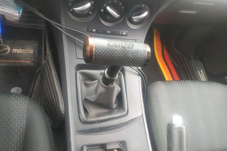 Used Mazda 3 2013 Sedan 1.6L Manual Elite Model Gear Lever