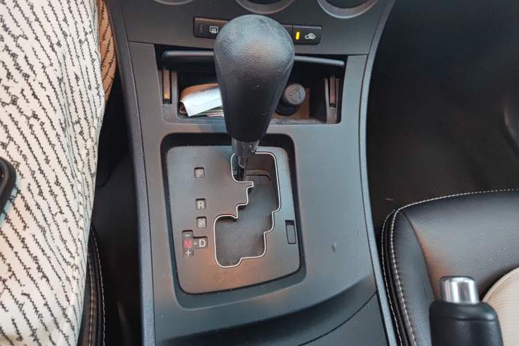 Used Mazda 3 2013 Hatchback 1.6L Automatic Elite Model Gear Lever