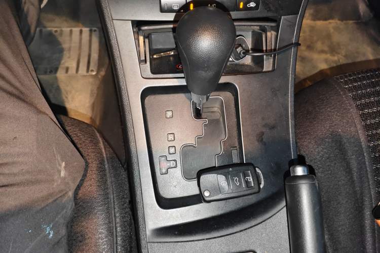 Used Mazda 3 2013 Hatchback 1.6L Automatic Elite Model Gear Lever