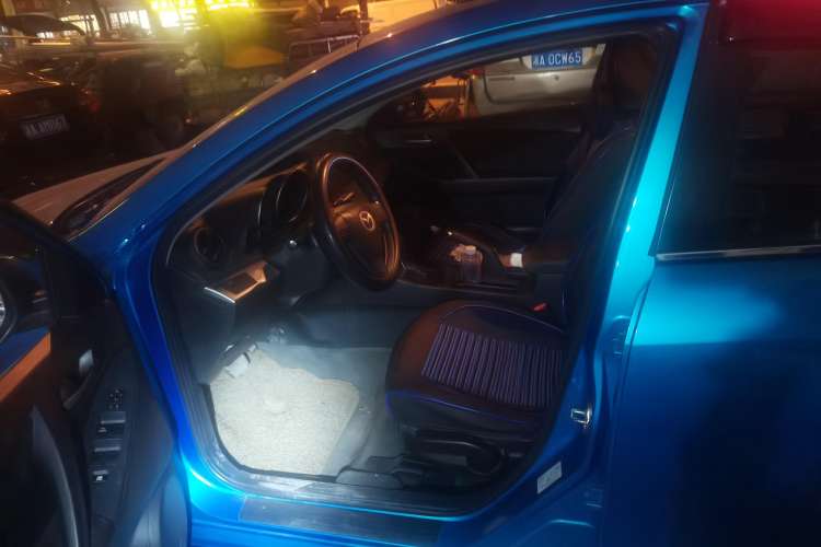 Used Mazda 3 2013 Hatchback 1.6L Automatic Elite Model Left Front Seat