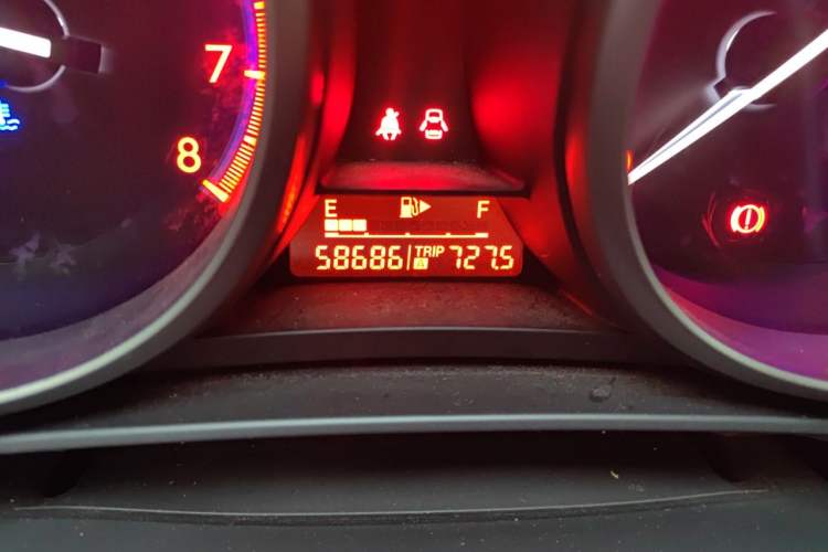 Used Mazda 3 2013 Hatchback 1.6L Automatic Elite Model Odometer Close Up