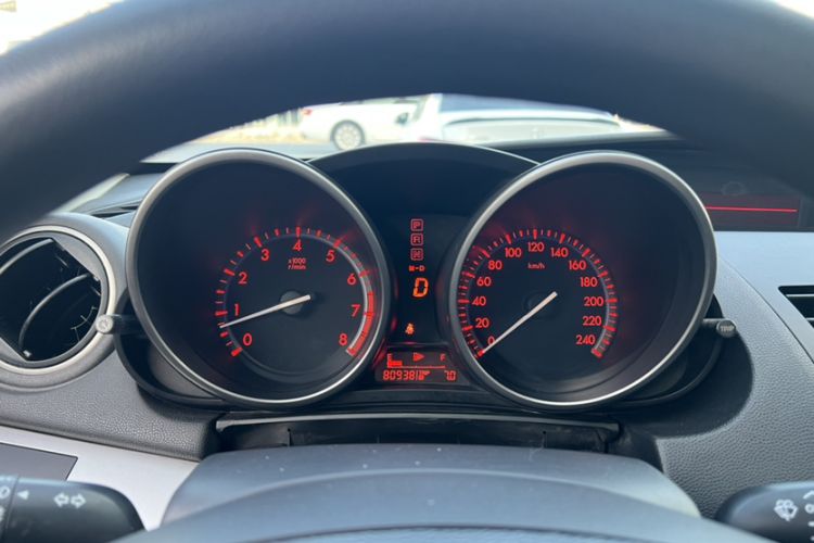 Used Mazda 3 2013 Hatchback 1.6L Automatic Elite Model Odometer Close Up