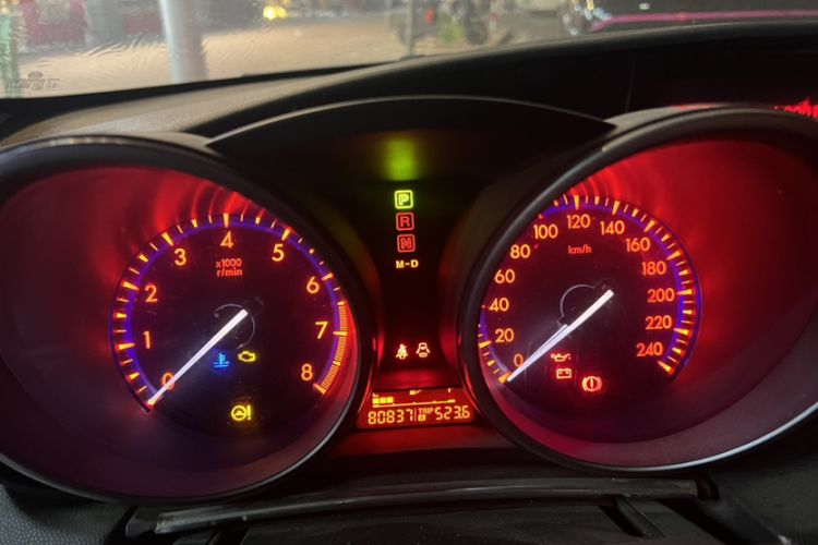 Used Mazda 3 2013 Hatchback 1.6L Automatic Elite Model Odometer Close Up