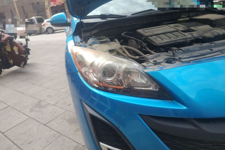 Used Mazda 3 2013 Hatchback 1.6L Automatic Elite Model Right Front Headlight
