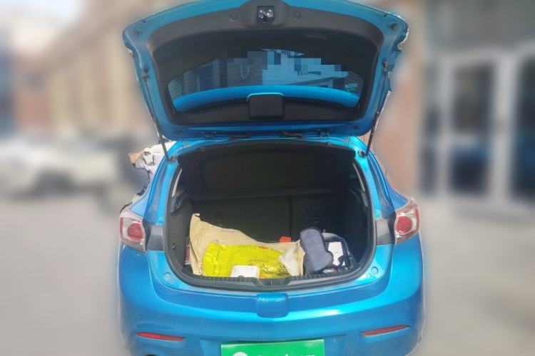 Used Mazda 3 2013 Hatchback 1.6L Automatic Elite Model Trunk