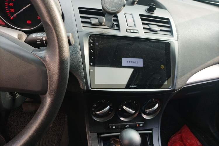 Used Mazda 3 2013 Hatchback 1.6L Automatic Elite Model Audio And AC Panel
