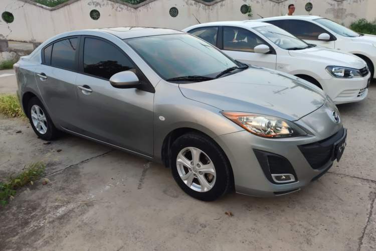 Used Mazda 3 2013 Sedan 1.6L Manual Elite Model Exterior 2