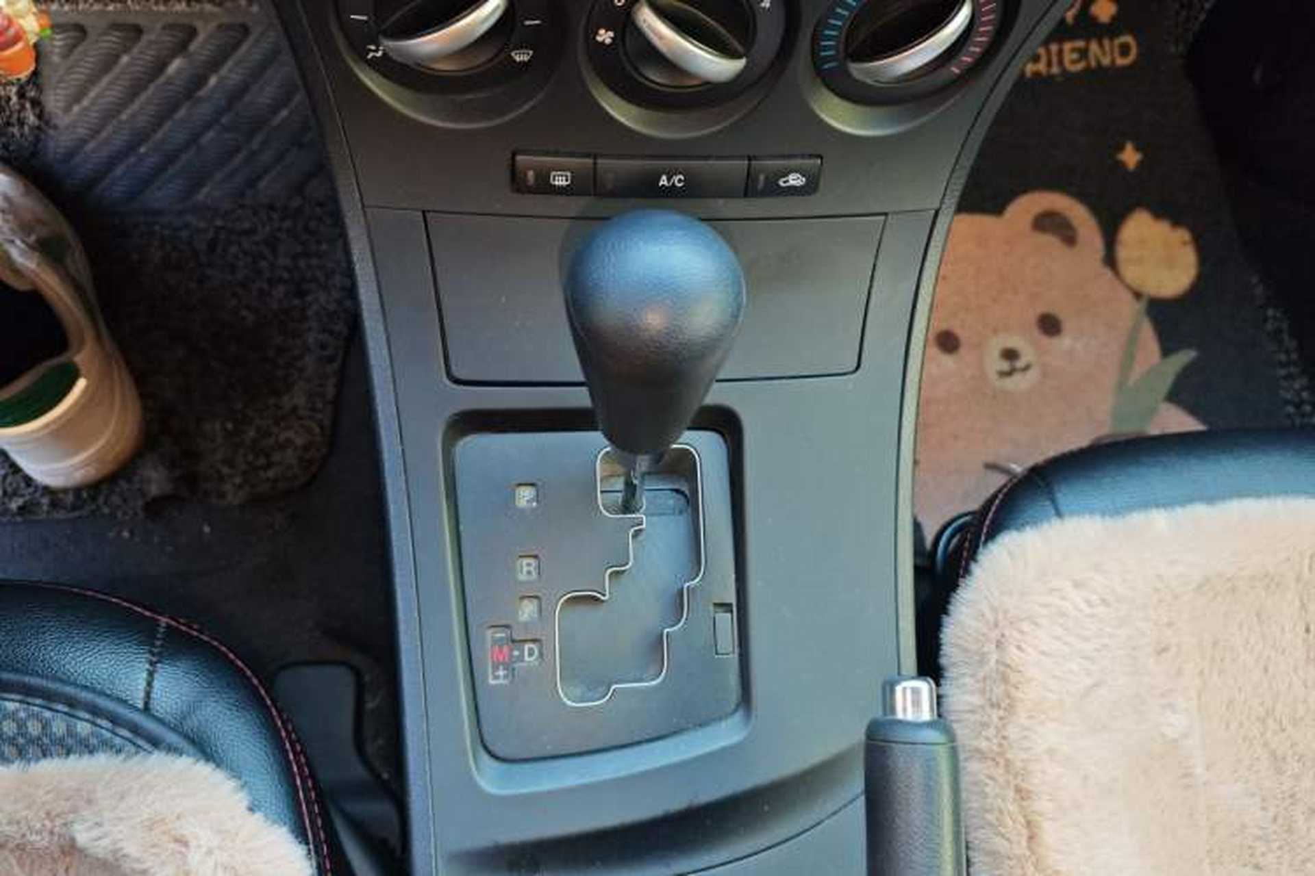 Used Mazda 3 2013 Hatchback 1.6L Automatic Elite Model Gear Lever