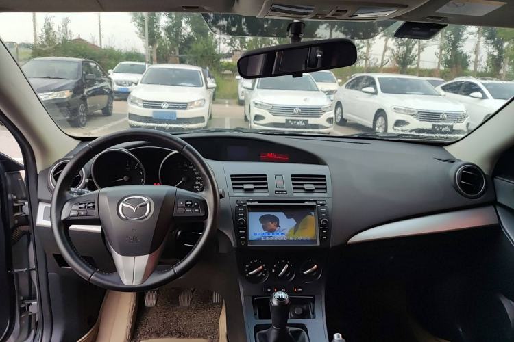 Used Mazda 3 2013 Sedan 1.6L Manual Elite Model Interior 3