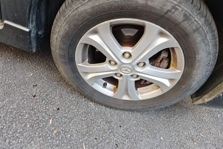 Used Mazda 3 2013 Hatchback 1.6L Automatic Elite Model Right Front Wheel Hub