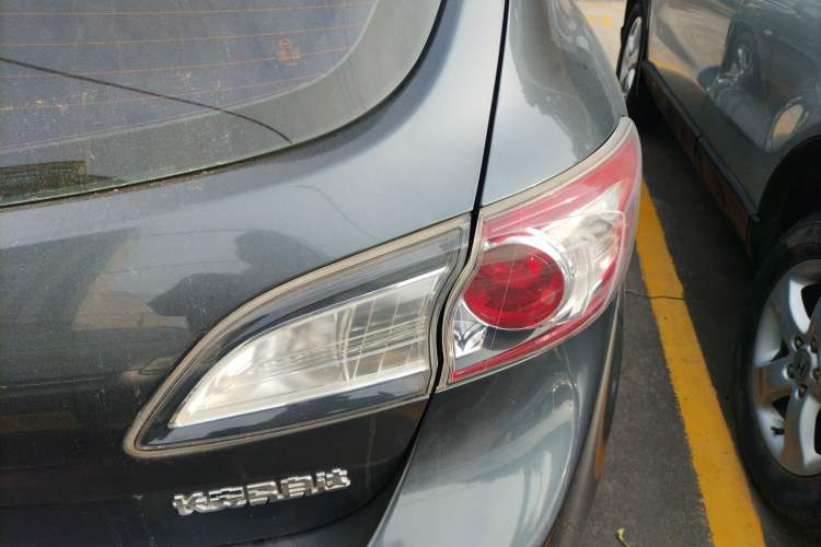 Used Mazda 3 2013 Hatchback 1.6L Automatic Elite Model Right Rear Taillight