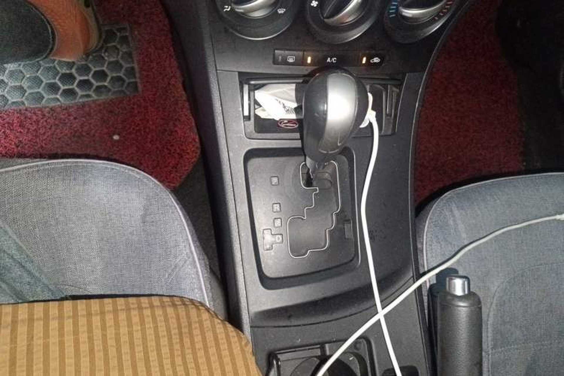 Used Mazda 3 2013 Sedan 1.6L Automatic Elite Model Gear Lever